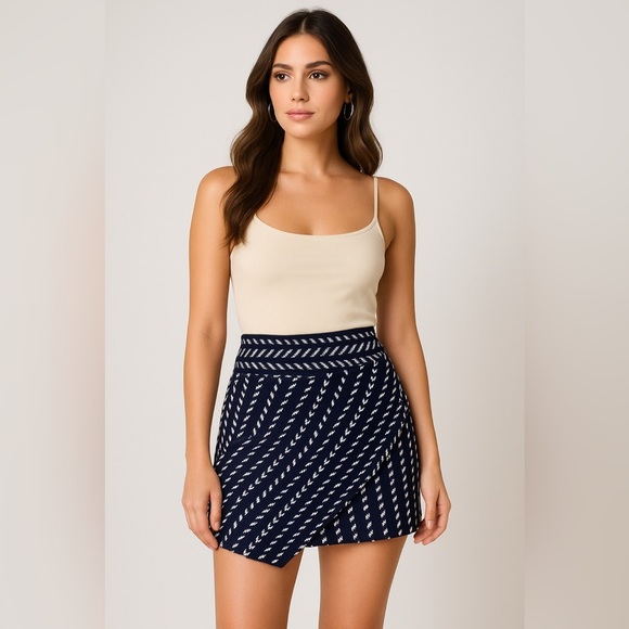 Haute Rogue Urban Outfitters Chevron Knit Mini Skirt Blue & White - Medium - Picture 1 of 14